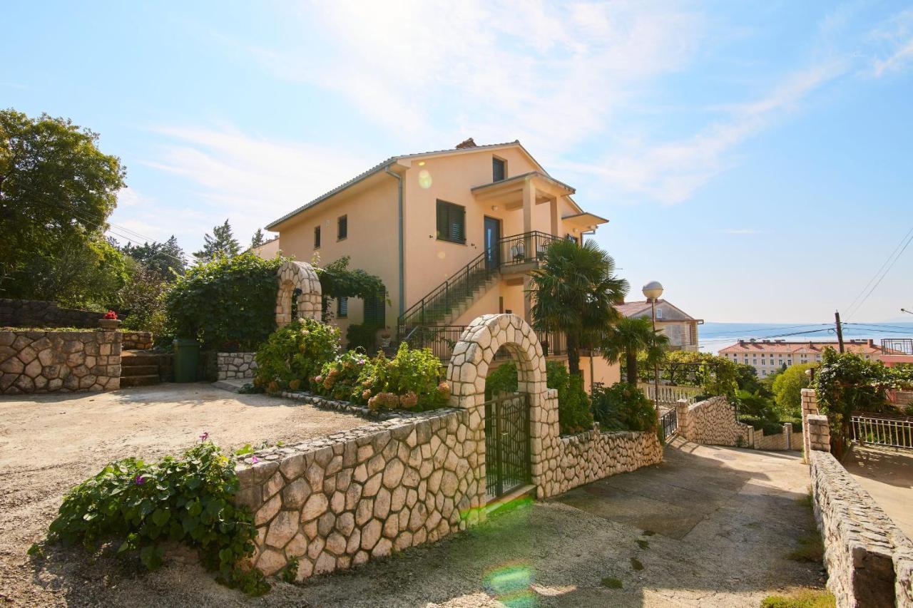Apartments And Rooms With Parking Space Crikvenica - 19125 Экстерьер фото