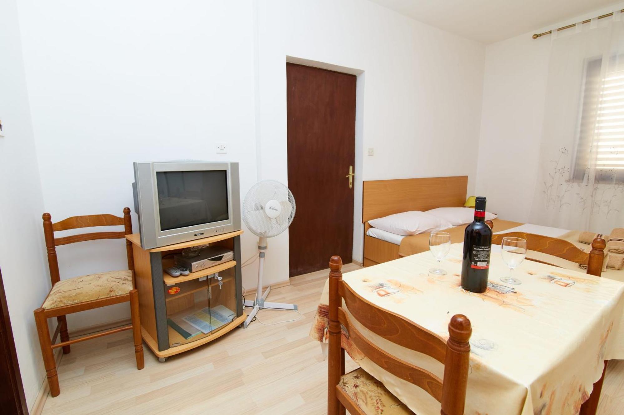 Apartments And Rooms With Parking Space Crikvenica - 19125 Номер фото